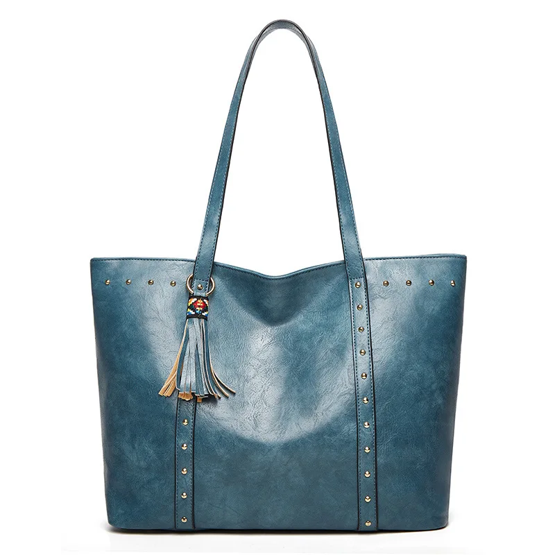 Women's Retro Rivet Bag Large Capacity Shoulder Bag Female High Quality PU Leather Handbag and Purses Simple Style Bag for Women