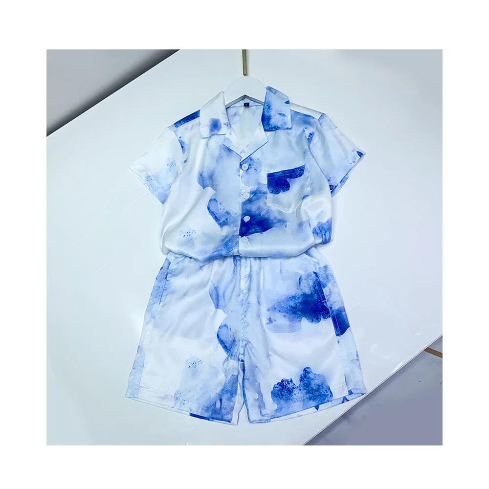 

High-end men and women with the same style 2021 summer new product gradient color casual short-sleeved two-piece suit