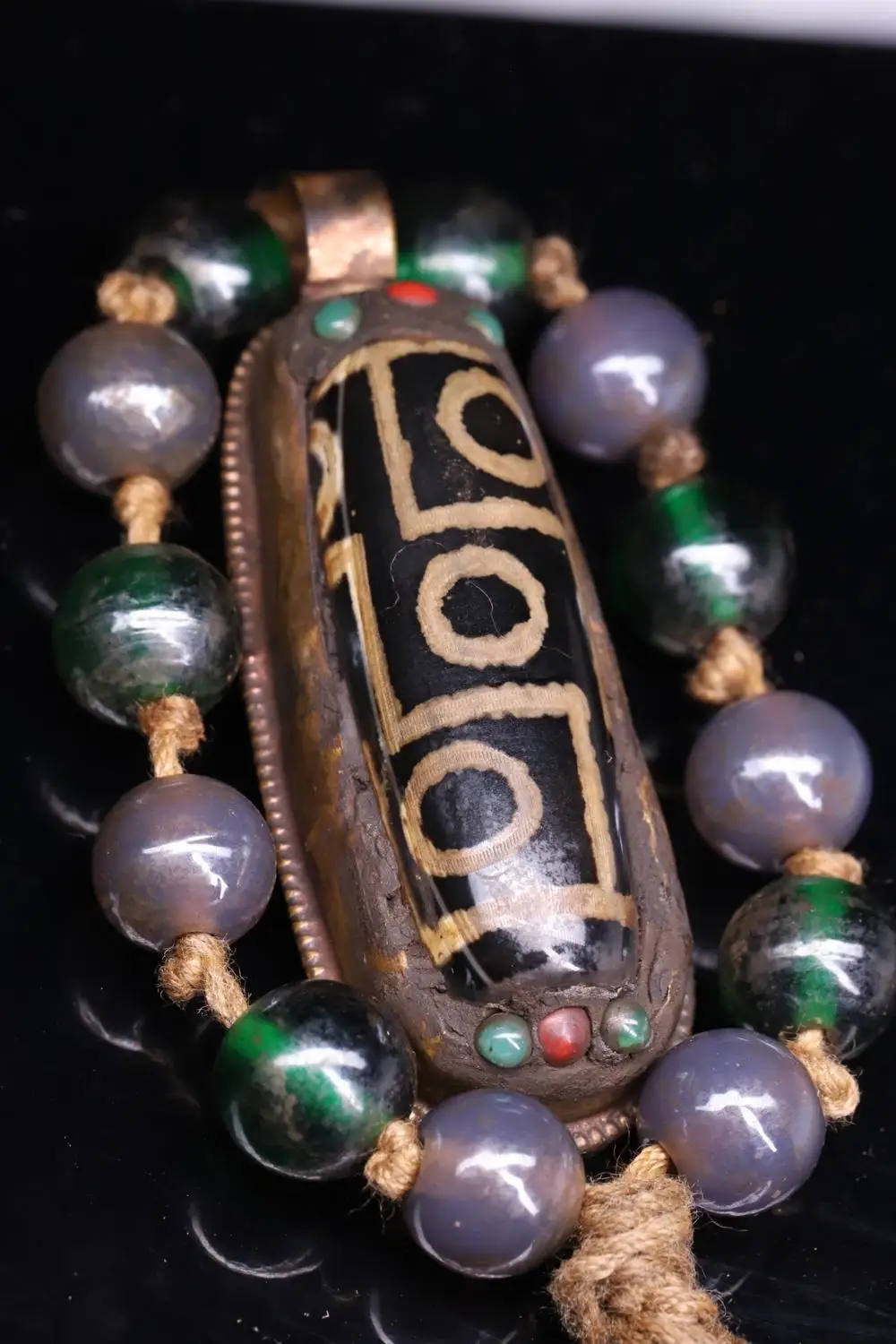 

wedding decoration Tibetan Buddhism Natural Pure Copper Handcrafted Inlaid Gemstone Dzi Beads Amulet pendant