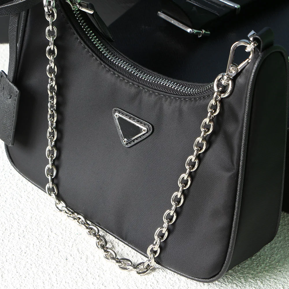 

PD Family High Quality Cross-Body Bag Fashion Luxury Brand Underarm Bag Metal Chain Fanny Pack Shoulder Bag Multi-Purpose Box