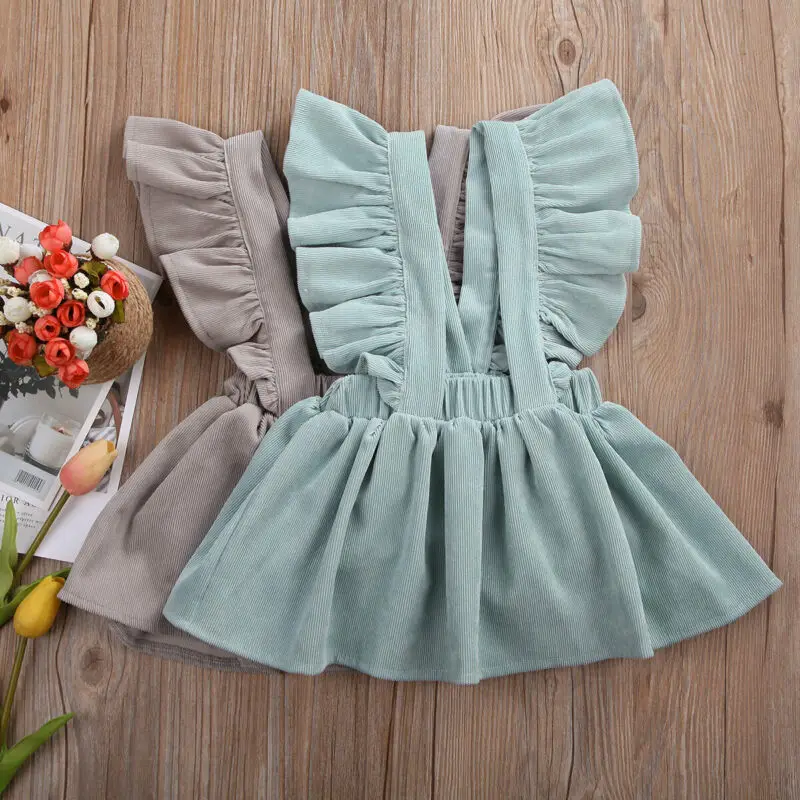 Детское вельветовое платье-пачка на бретельках с рукавами-фонариками для