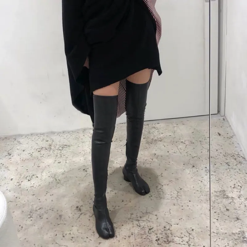 Женские длинные сапоги-ботфорты Tabi черные кожаные сапоги стрейч на среднем