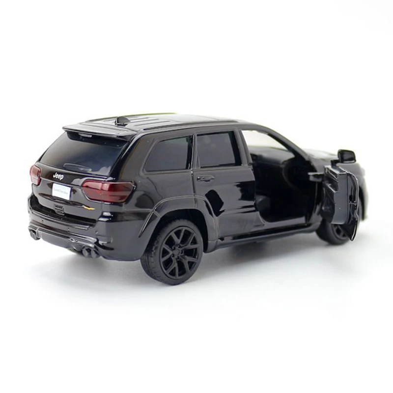 Игрушечный автомобиль Grand Cherokee Trackhawk в масштабе 1/36 модель игрушечного автомобиля