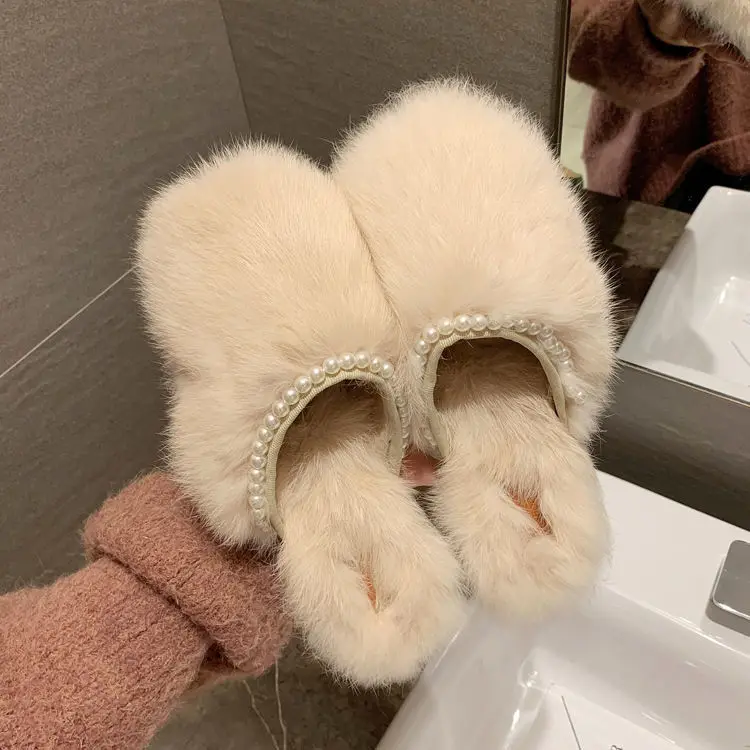 Женские шлепанцы с искусственным мехом на толстой нескользящей подошве | Обувь