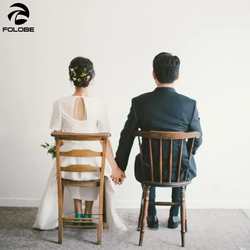 Женское атласное платье с коротким рукавом белое или цвета слоновой кости