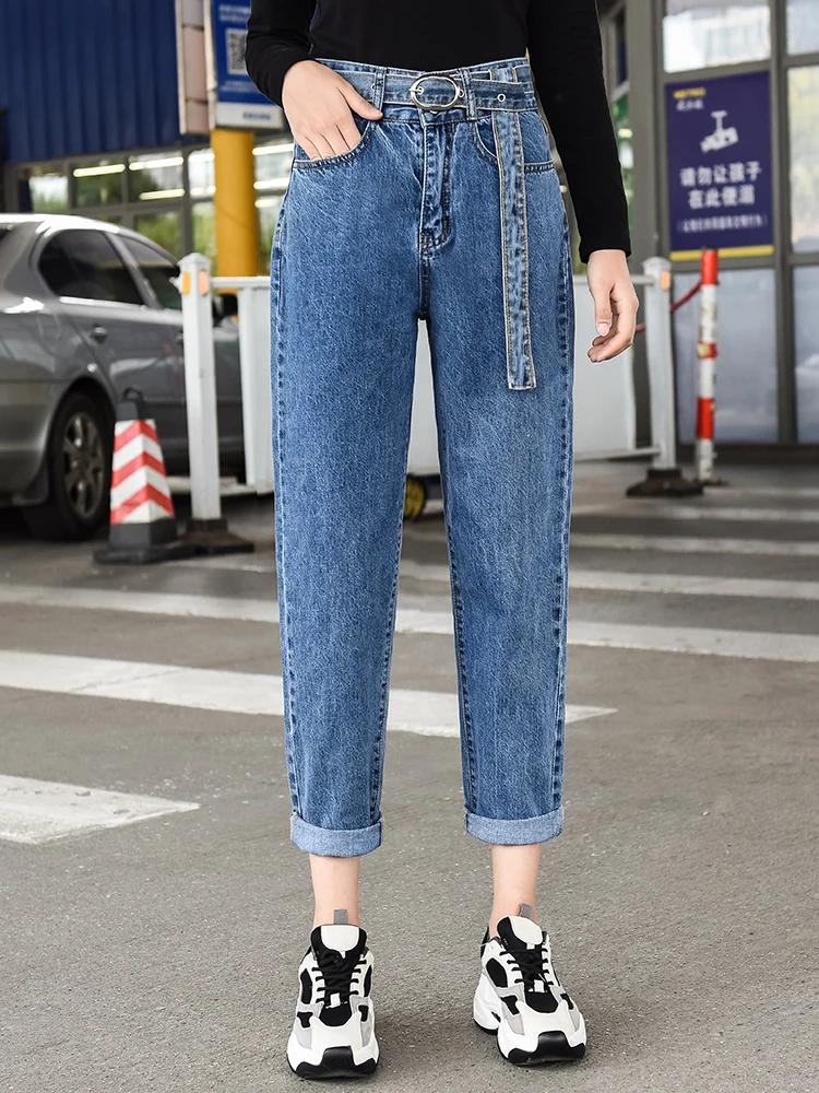 

Women's chuang with belt light blue haren jeans