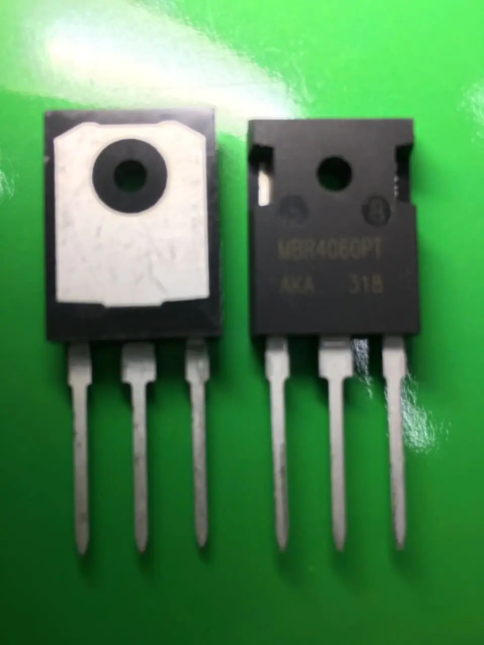 

5pcs/lot MBR4060PT MBR4060APT MBR4060 Schottky transistor 40A60V TO-3P-3 widget In Stock