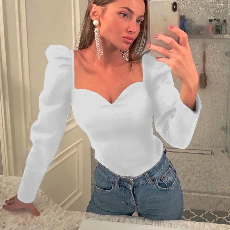 Женская блузка с пышными рукавами однотонная винтажная облегающая квадратным