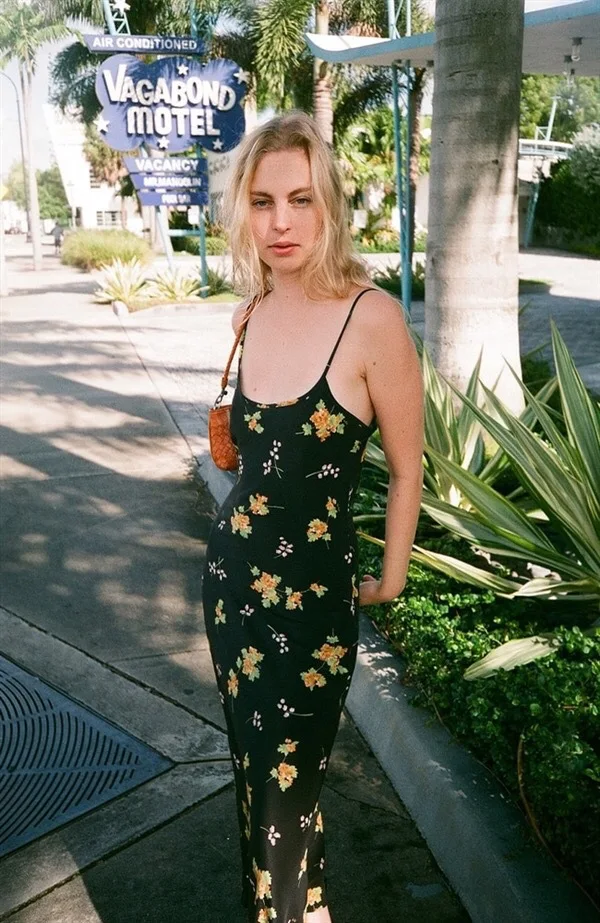 

French Retro Style Women's Sexy Tune Dress Strapless Curve Cut Silk Chime Floral Print Drawstring Long Dress