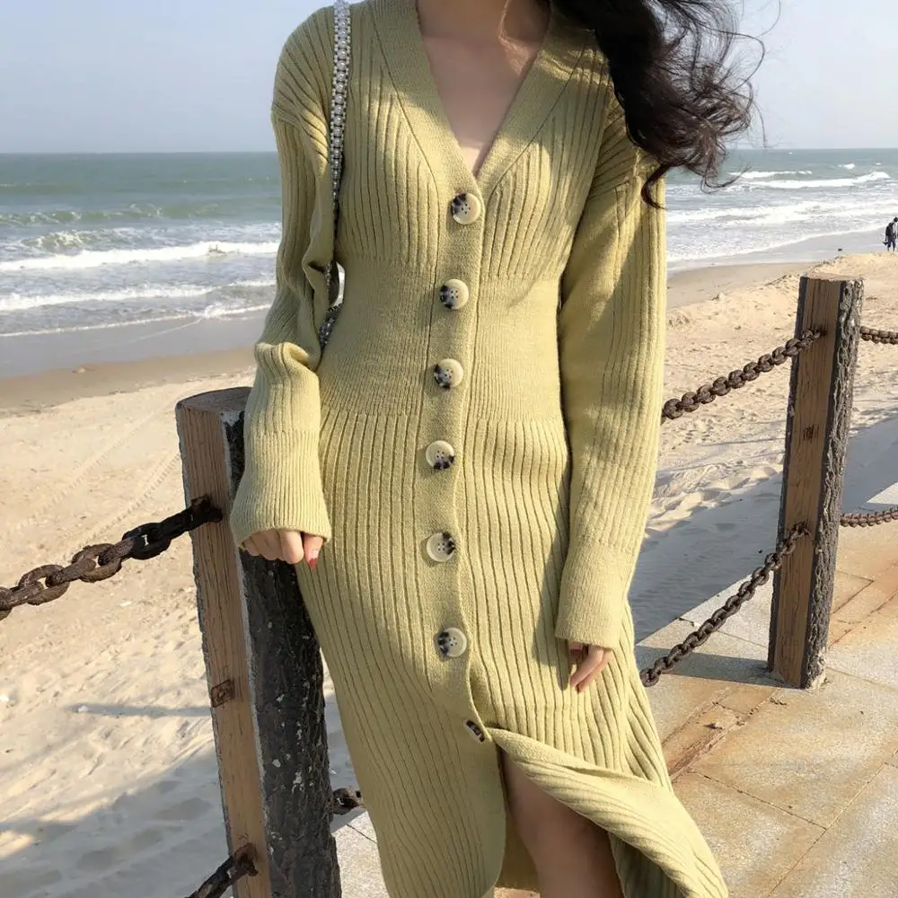 Элегантные вязаные длинные платья женское осенне зимнее однобортное облегающее