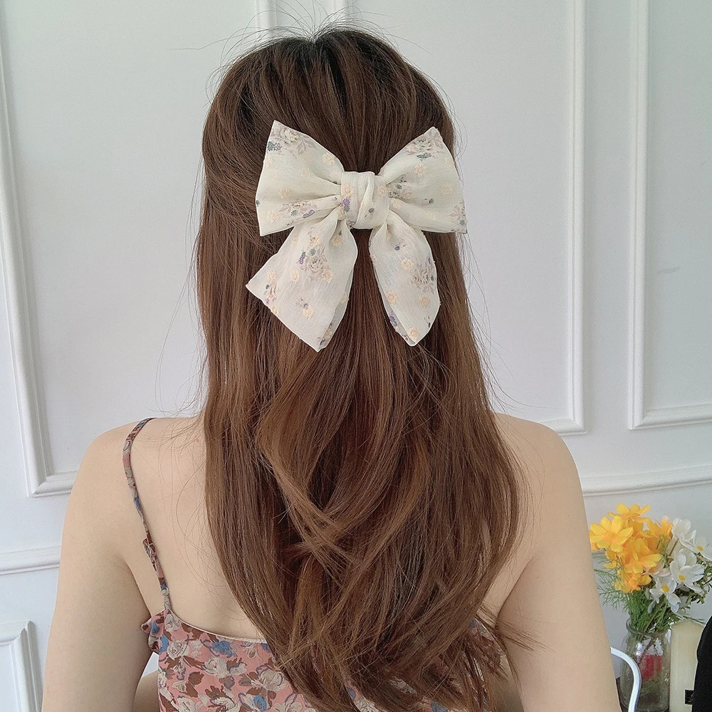 Резинка для волос женская с цветами и клубничками эластичная заколка хвоста