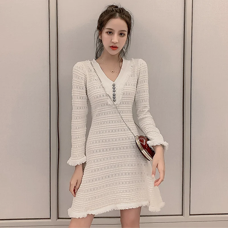 

Женское облегающее однотонное платье с V-образным вырезом, осень 2021, новинка, женский свитер, темпераментное корейское офисвечерние вечерне...