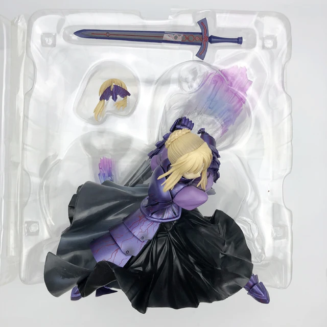 Fate Stay Night - Saber Action Figure versione posa e attacco 4