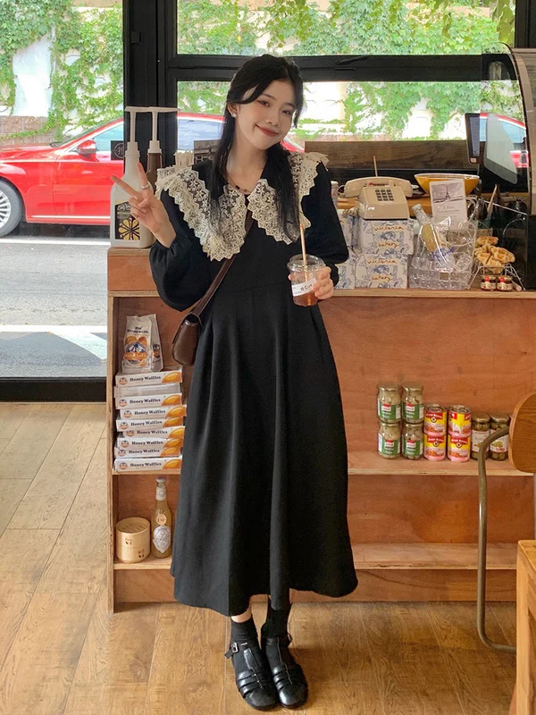 

Real Shot Cost-Effective Korean Chic Vintage Lace Doll