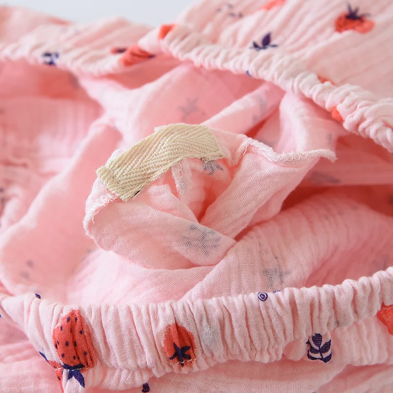 

Japanese New Style Ladies Pajamas Two-piece 100% Cotton Crepe Lapel Fresh Strawberry Short-sleeved Trouser Cover Home Service