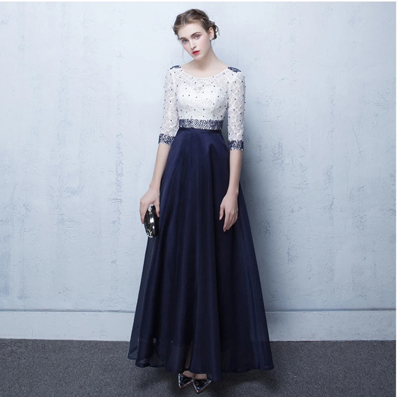 Винтажное вечернее платье А силуэта для мамы и дочки кружевное с длинным рукавом