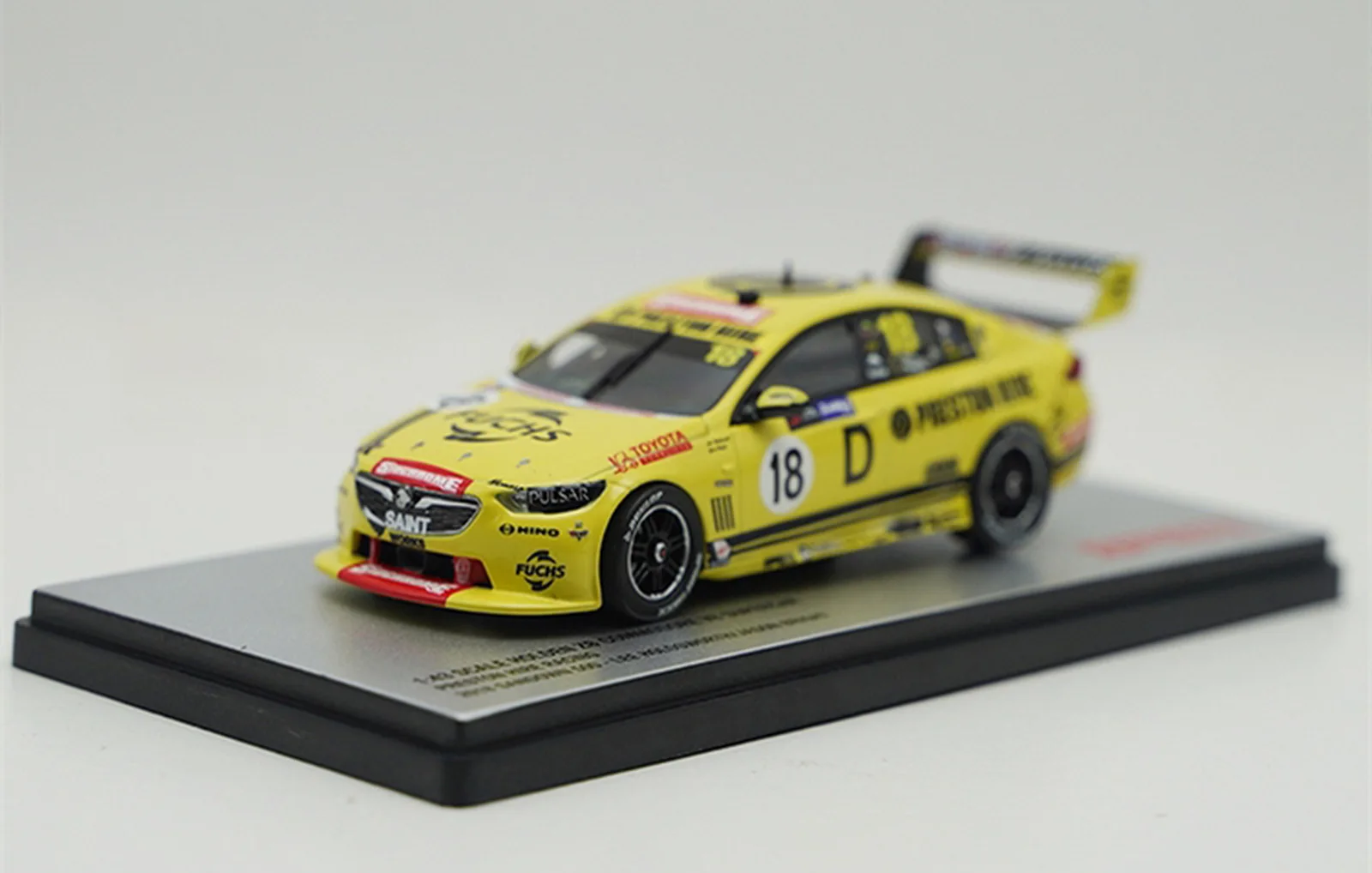 

1/43 Holden ZB Commodore V8 Supercar #18 Diecast Car Model Toy Gift Collection