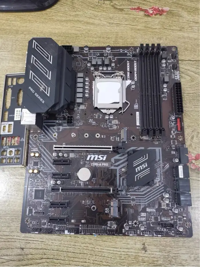 Billig Verwendet MSI Z390-A Pro 6PCIE Bergbau Motherboard LGA 1151 DDR4 64G PCI-E 3,0 M.2 Desktop Motherboard