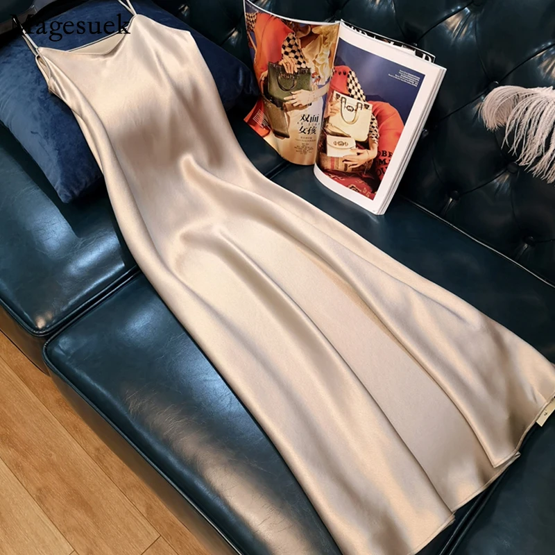 

V-neck Sexy Summer Dress Women Elegant 2021 Sleeveless Plus Size Woman Dress Satin Spaghetti Strap Ladies Dresses Vestidos 13115