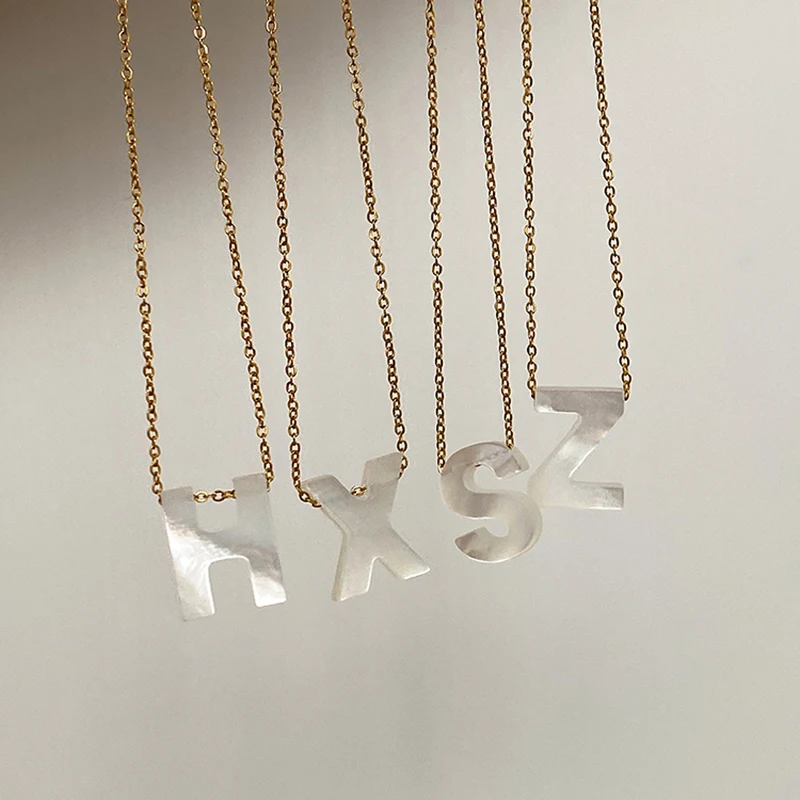 

Peri'sBox Natural Sea Shell Letter Necklace Thin Chain Initial Necklaces for Women Dainty Pearl Choker Necklace Collier Coquilla