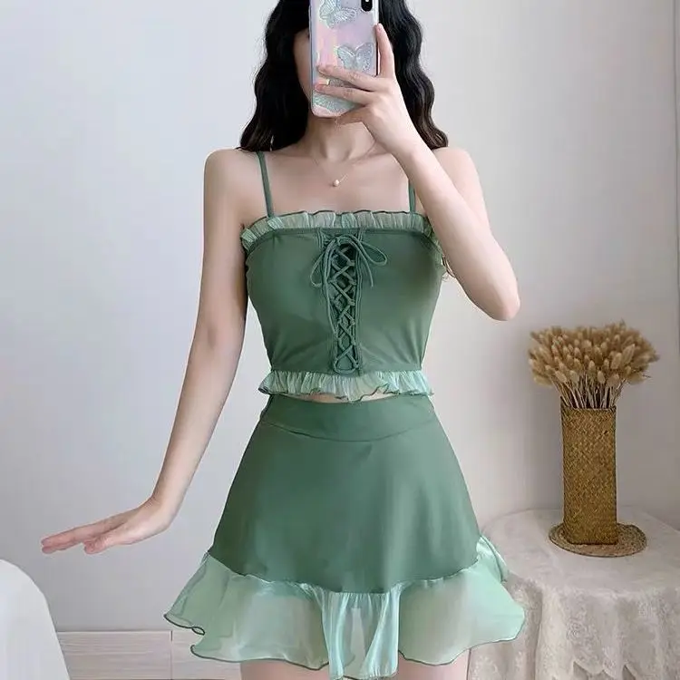 

Новинка 2021, корейский женский купальник, сексуальный купальник бикини на бретельках, купальник из двух частей, однотонное облегающее бикини с рюшами, бикини пуш-ап