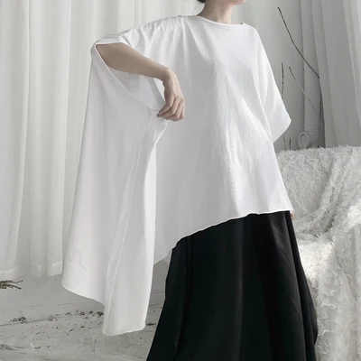 Женская Асимметричная футболка белая большого размера с круглым вырезом и