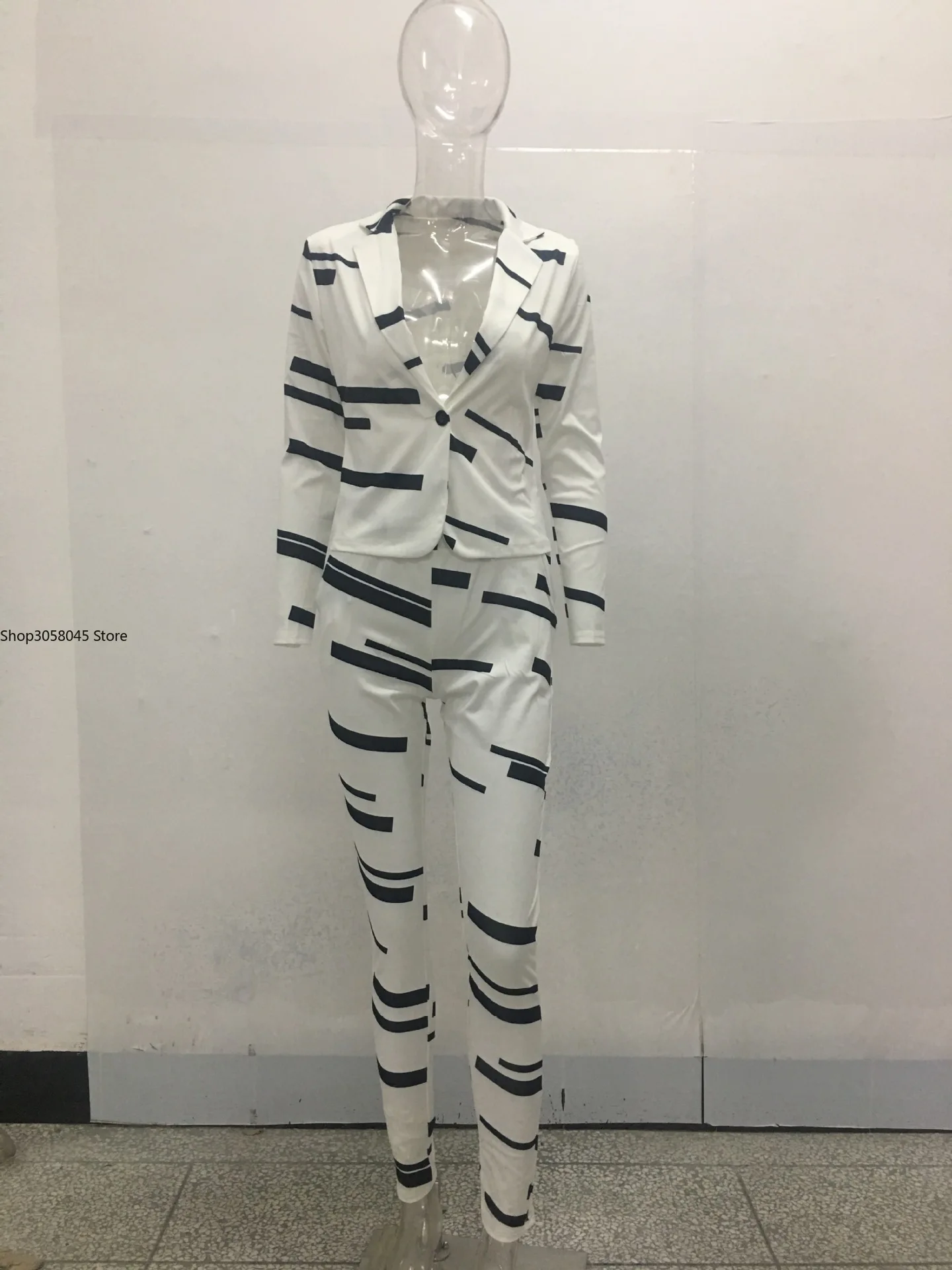 Женская модная черно-белая полосатая Наплечная куртка с принтом + брюки |