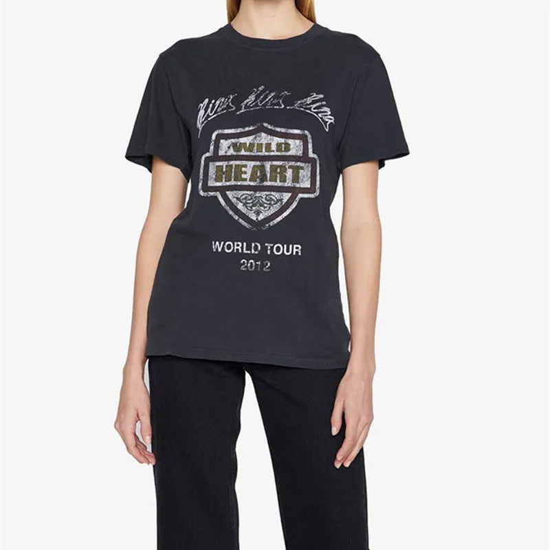 

Женская футболка с коротким рукавом, круглым вырезом и принтом букв