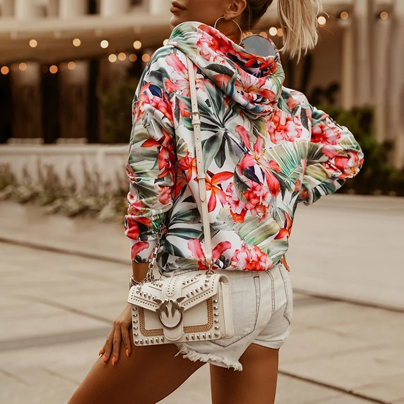 Женская толстовка с капюшоном цветочным принтом карманами и длинным рукавом