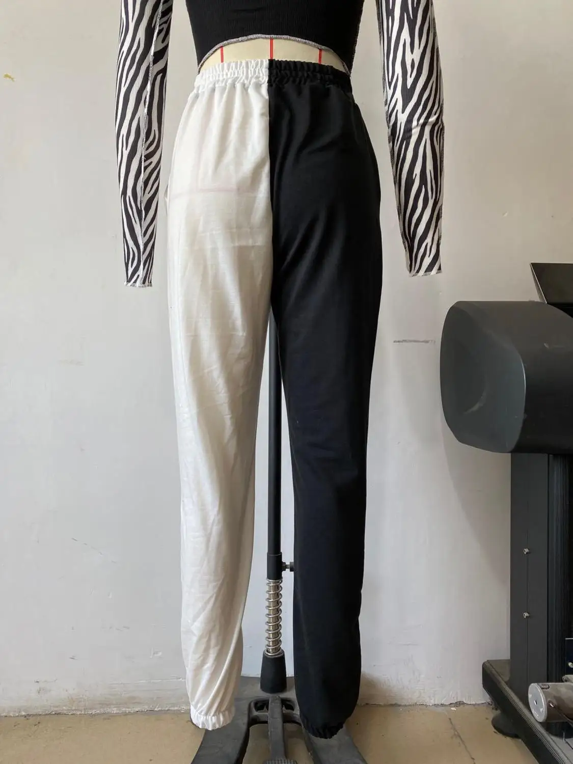 

Southern Twon Women's High Waist Jogging Pants Loose Pants Color Block Sports Pants Pocket Casual Pants