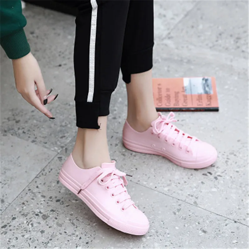 Кроссовки женские резиновые летние сапоги на шнуровке водонепроницаемые