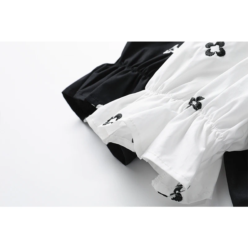 

2021 Summer Vintage Appliques Short Sleeve Women Tops Korean Style Streetwear Sweet Turn-Down Collar Casual Female Crop Shirts