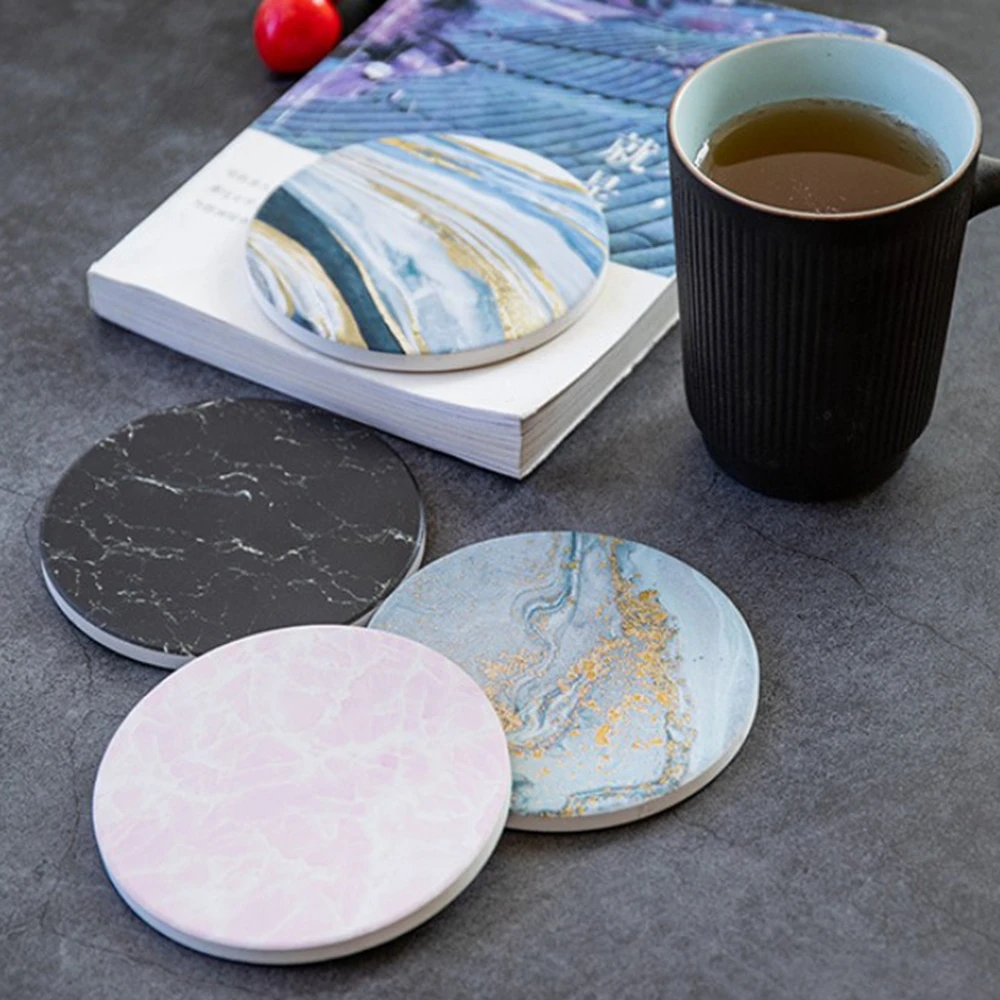 Подставки под чашки в нордическом стиле изолированные круглые керамические