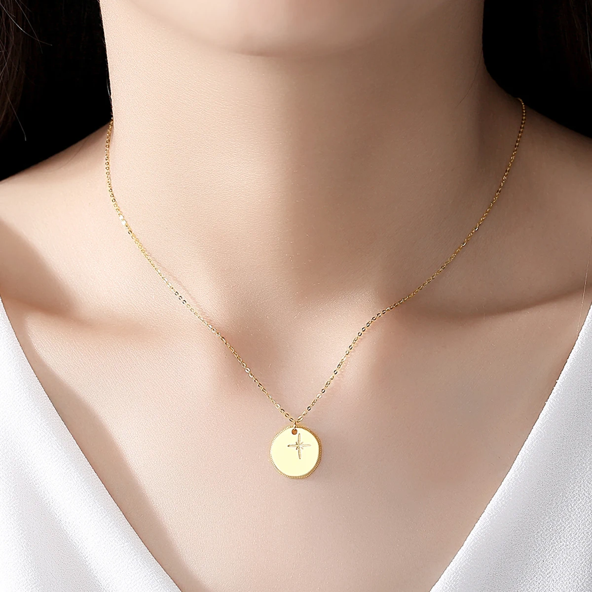 

SANYU Pattern Solid 14K Pure Gold Round Pendant Necklace for Women Dating Au585 Choker 14K Yellow Gold Fine Jewelry N14932