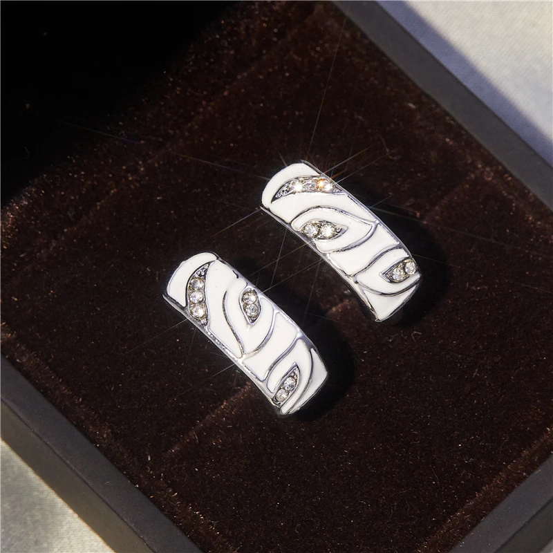 

Fashion Classic Exquisite Simple Popular Light Luxury Zircon Eyes Women's Earrings Valentine's Day Gift Jewelry Wholesale