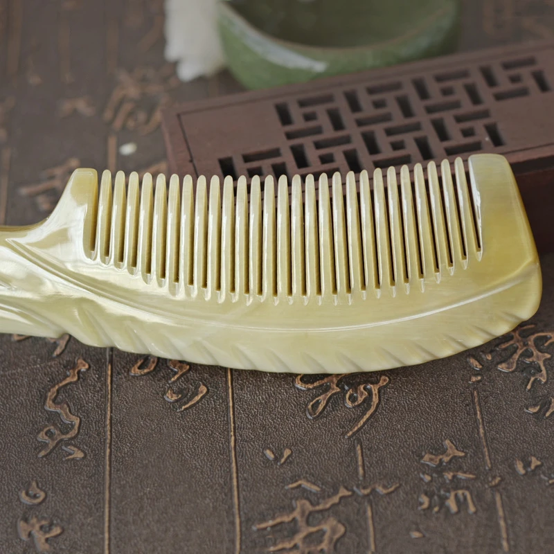

Natural Vietnam Buffalo Horn Comb Fishtail Anti Static Ox Horn Comb Hair Massage Comb Healthy Comb Suitable For Gifts G0111