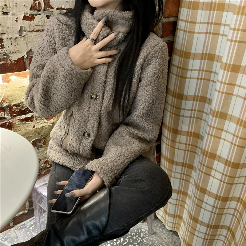 

2020 autumn and winter korean style turn down collar solid color short lamb wool warm coats and jackets womens (C08858)