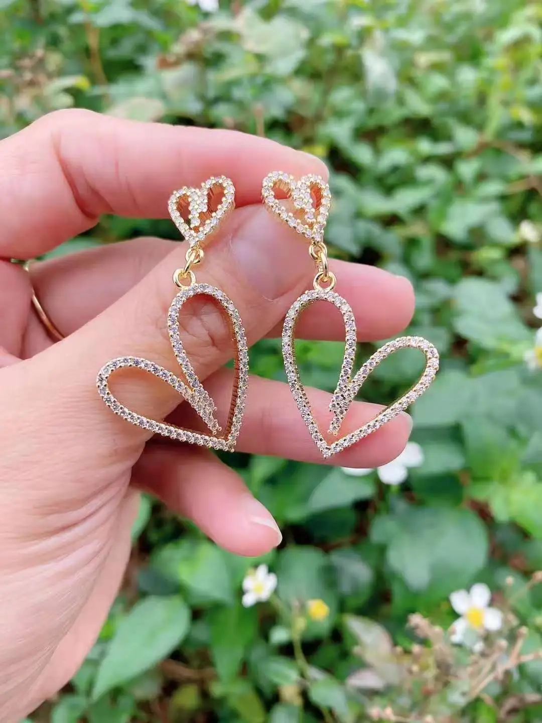 

1Pair Shiny Gold Micro Pave CZ Heart Hoop Earrings