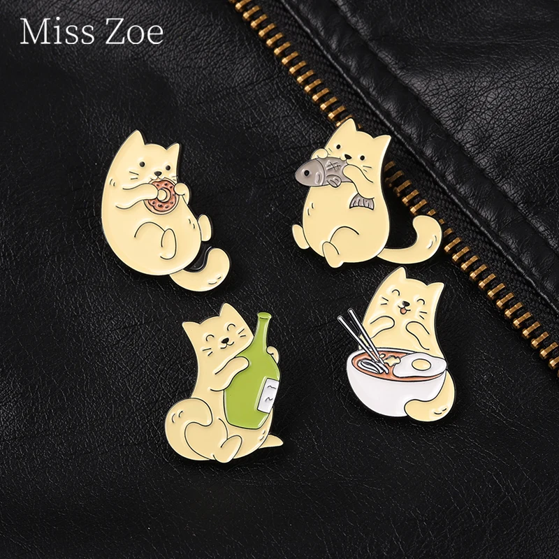 

Food Cat Enamel Pins Kittie And Wine Brooches Poached Noodle Fish Bone Metal Badges Collar Backpack Accessories Jewelry Gifts