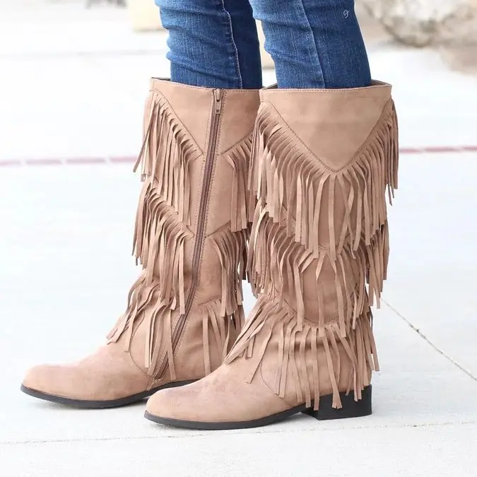 Модные зимние ботинки Boho Модная женская обувь из флока Высокие сапоги с бахромой