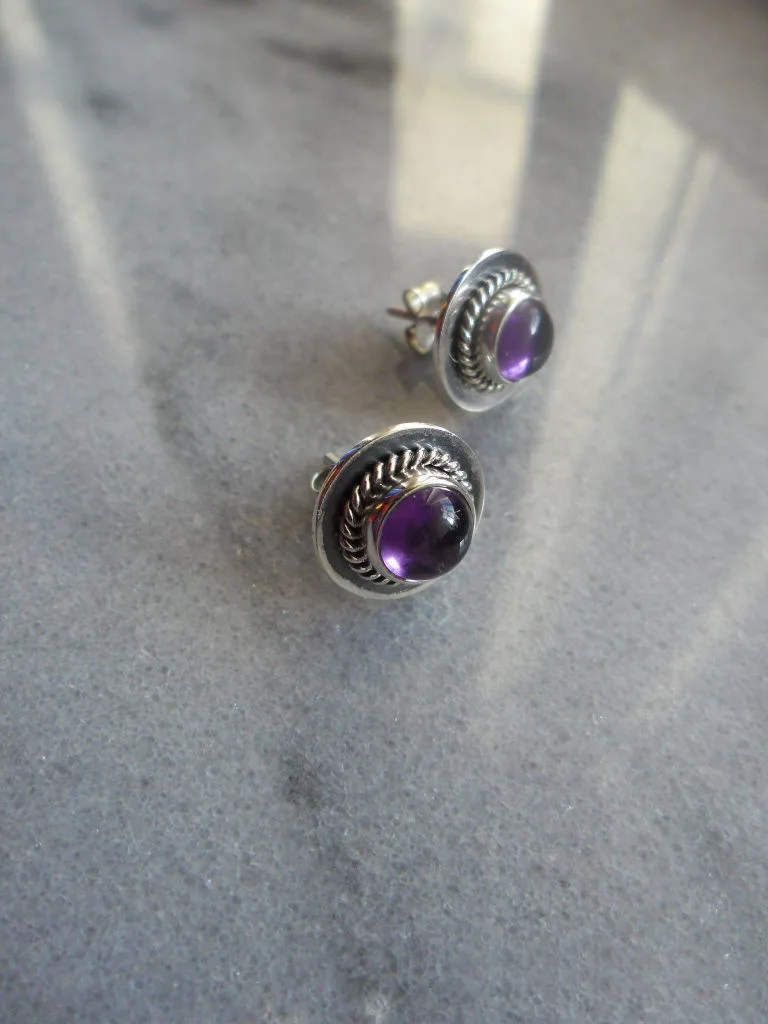 

2020 New Vintage Round Purple Stone Silver Stud Earring Ethnic Brincos Jewelry Antique Metal Hemp Lace Violet Earrings for Women