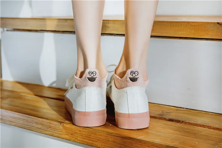 1 пара ярких цветов женские хлопковые летние Kawaii вышитые выразительные женские носки счастливые модные забавные носки до лодыжки