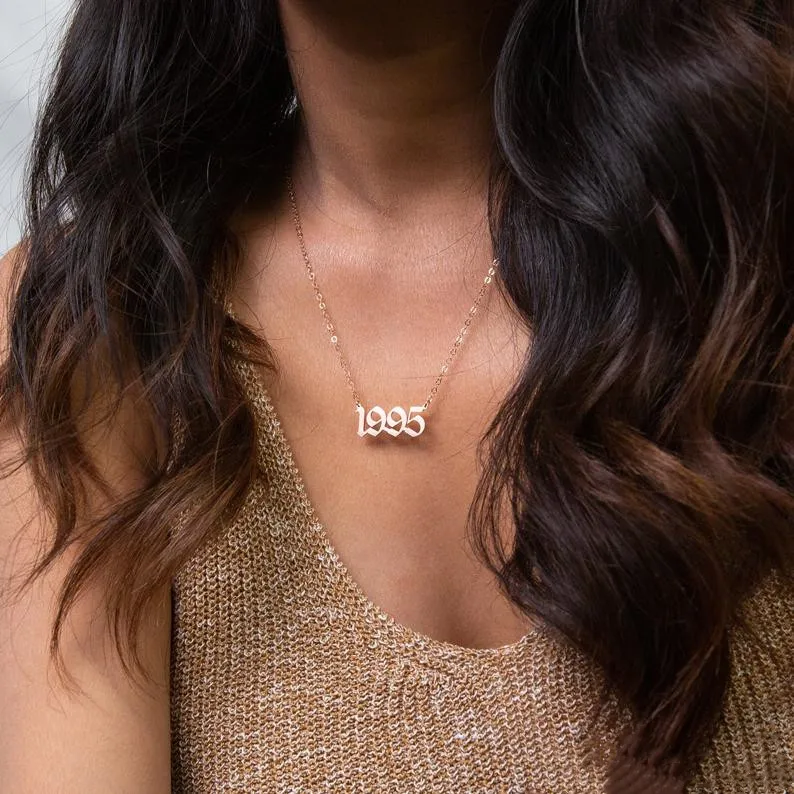 

1985 To 2020 Date Of Birth Number Necklaces Women Boho Jewelry Stainless Steel Rose Gold Letter Year Necklace Collier Femme bff