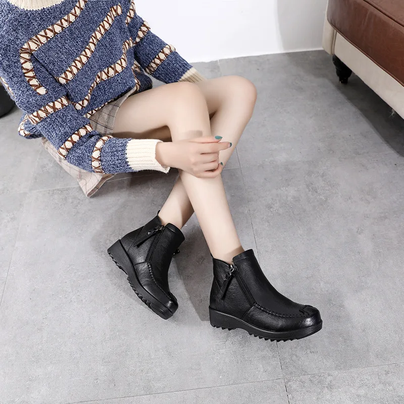 Женские зимние ботинки теплые короткие водонепроницаемые ботильоны с мехом и