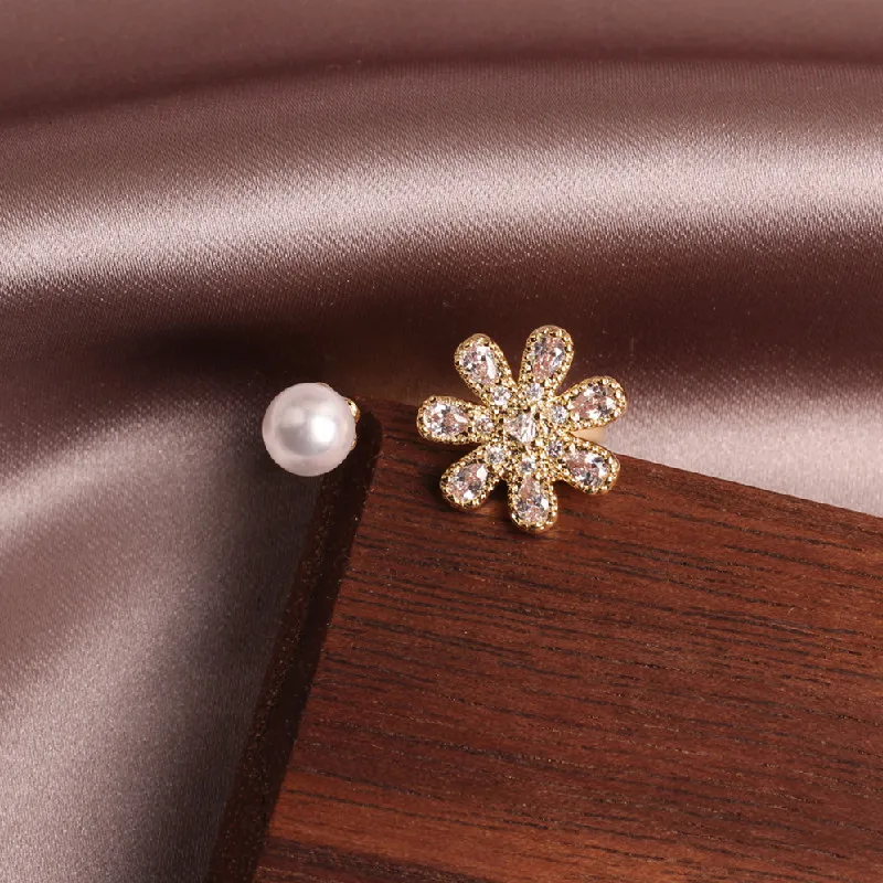 Женское кольцо с инкрустацией из меди инкрустированное цирконием и жемчугом