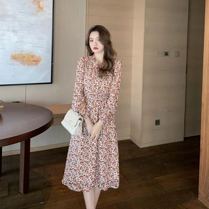 

Платье женское шифоновое средней длины с цветочным принтом, длинным рукавом и воротником-бантом