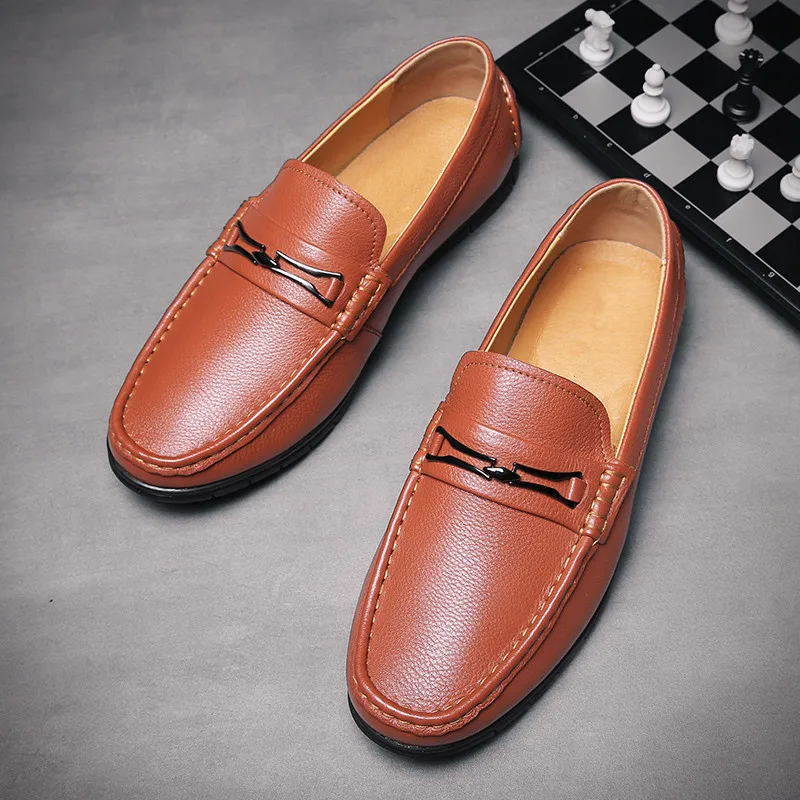 

Мужские повседневные Мокасины из воловьей кожи, темно-синие брендовые туфли на плоской подошве, лоферы, обувь для вождения, размеры 38-44, 2020