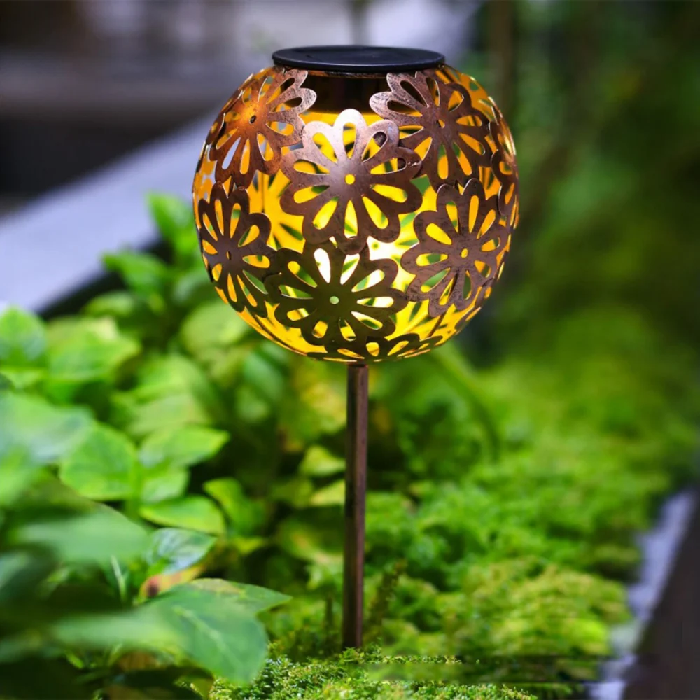 

Modern Retro Courtyard Solar Lighting Waterproof Maple Pedal Hollow Shade Easy Installation Outdoor Garden Yard Landscape Lamp
