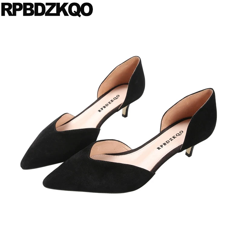 Черные ботинки с острым носком на каблуке средней высоты Женские Ремешок