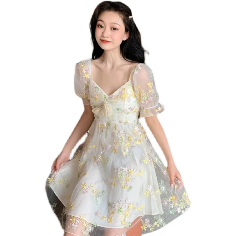 

Elegante Prairie Chic Harajuku Kawaii Beige Sexy V-Neck Lace Dresses Sundresses Summer Dress for Women